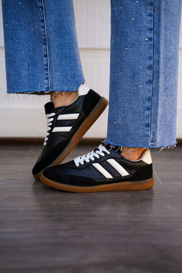 Renee Black Sneaker