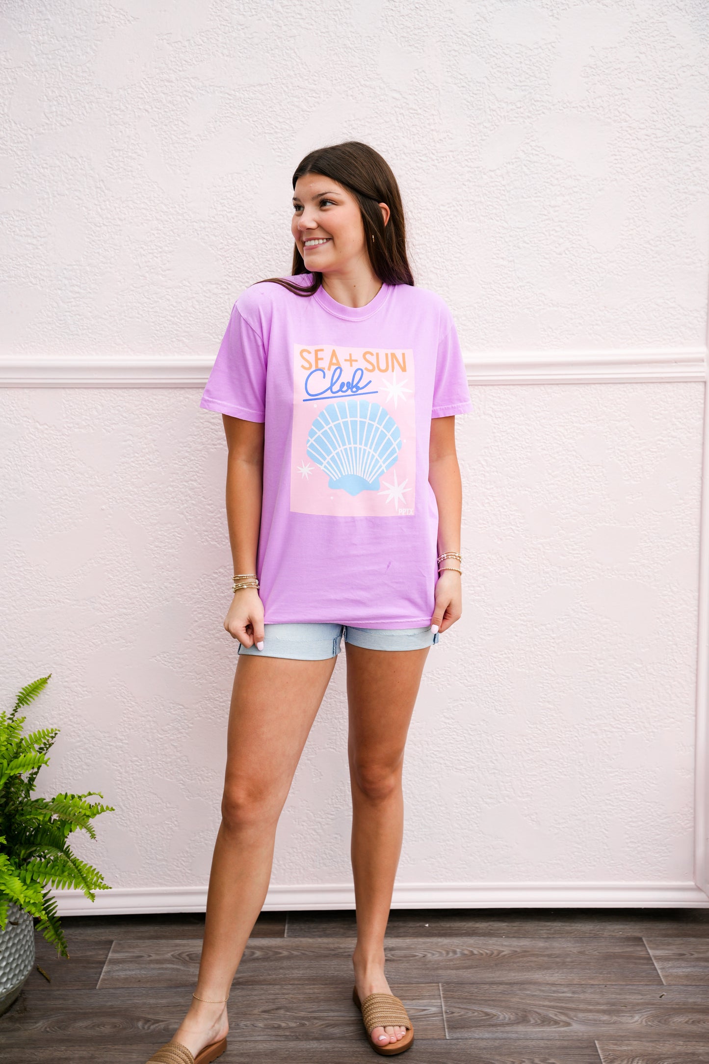 Sea + Sun Club Tee - Southern Belle Boutique