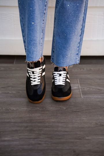 Renee Black Sneaker
