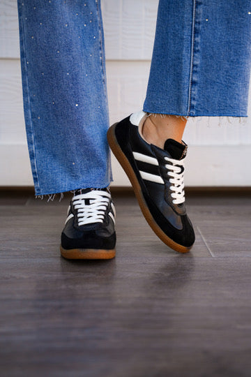 Renee Black Sneaker