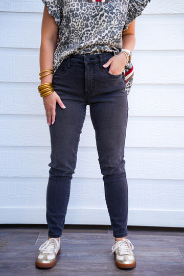 Donna High Rise Ankle Skinny - Complextion Black