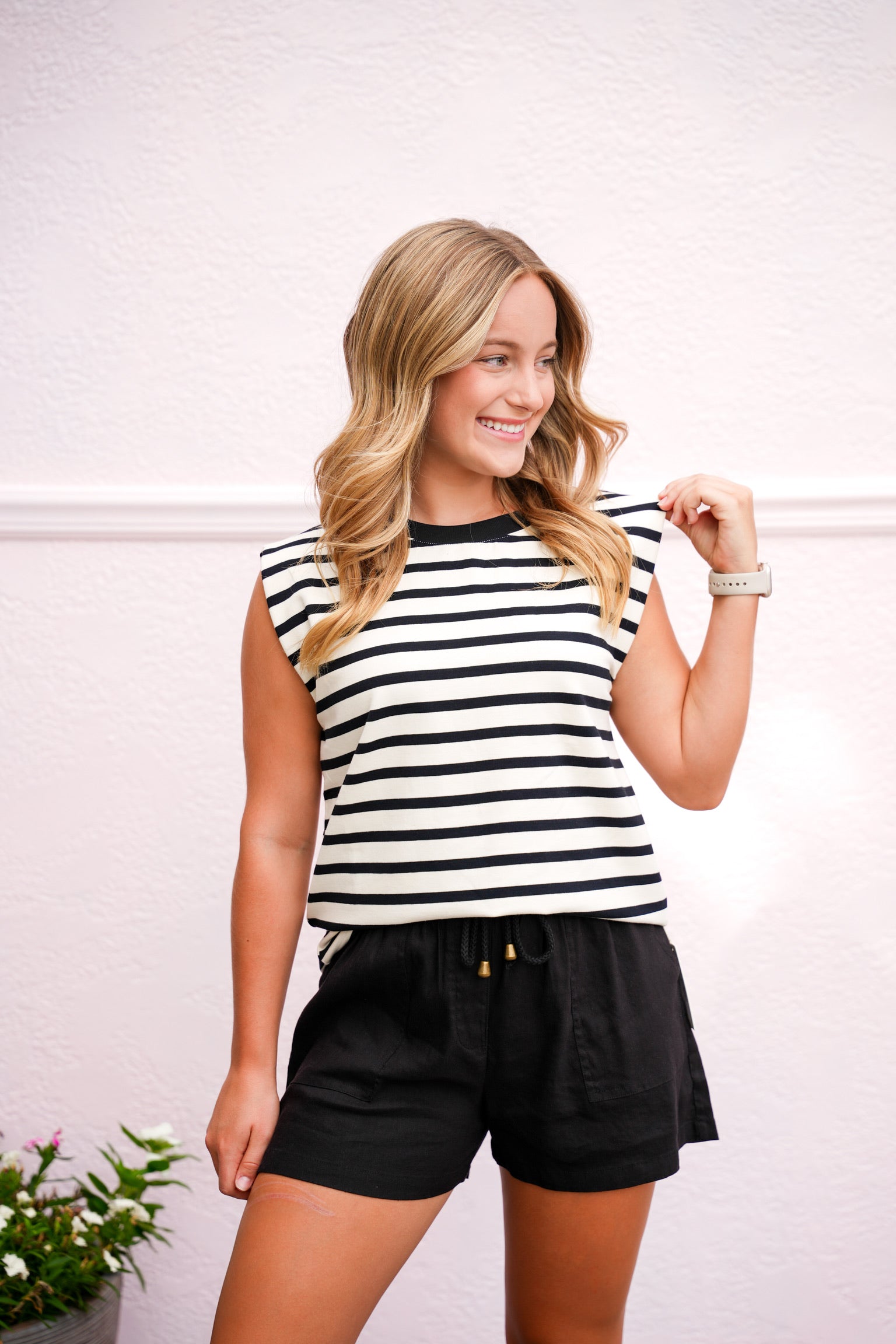 Ivory Black Sleeveless Top - Southern Belle Boutique