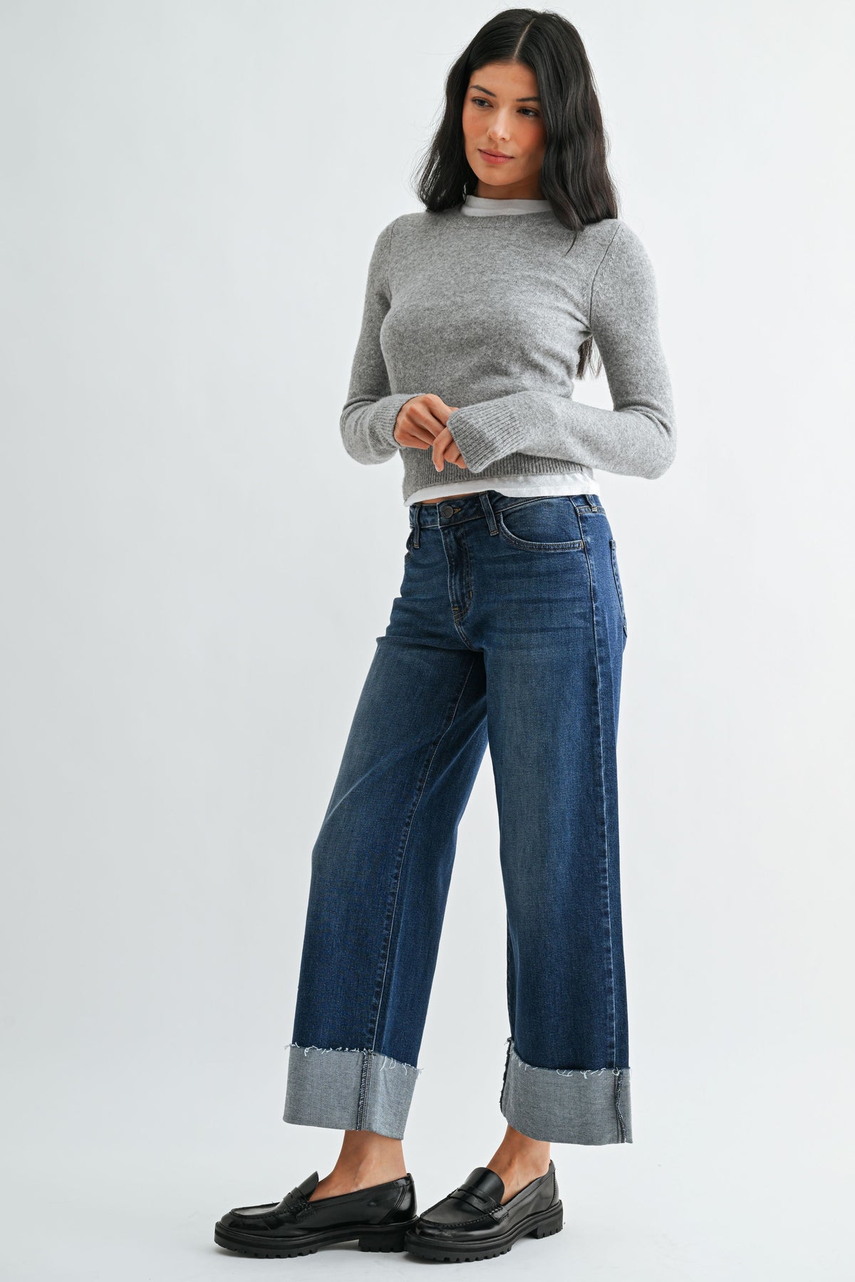 Scissor Cut Cuffed Slim Wide Jeans