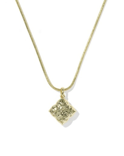 Dira Pearl Short Pendant Necklace - Gold Freshwater Cultured Pearl - Southern Belle Boutique