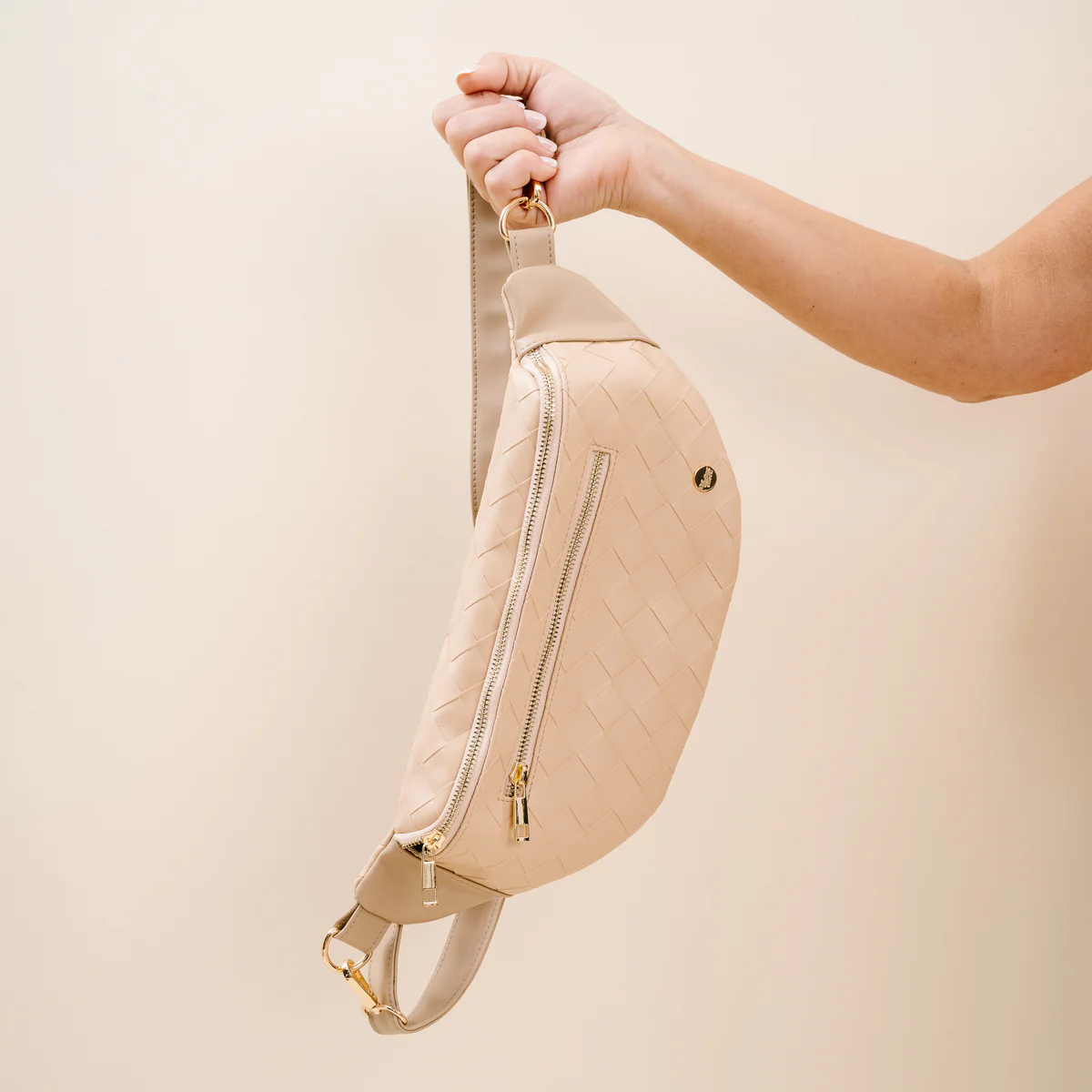 Woven Oak Trendy Luxe Belt Bag - Southern Belle Boutique