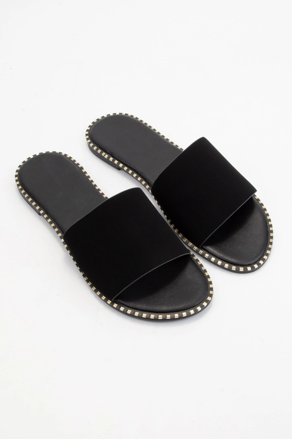 Micah Stud Sandal - Black - Southern Belle Boutique