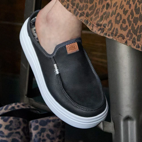 Austin Lift Leather Slide Sneaker - Black