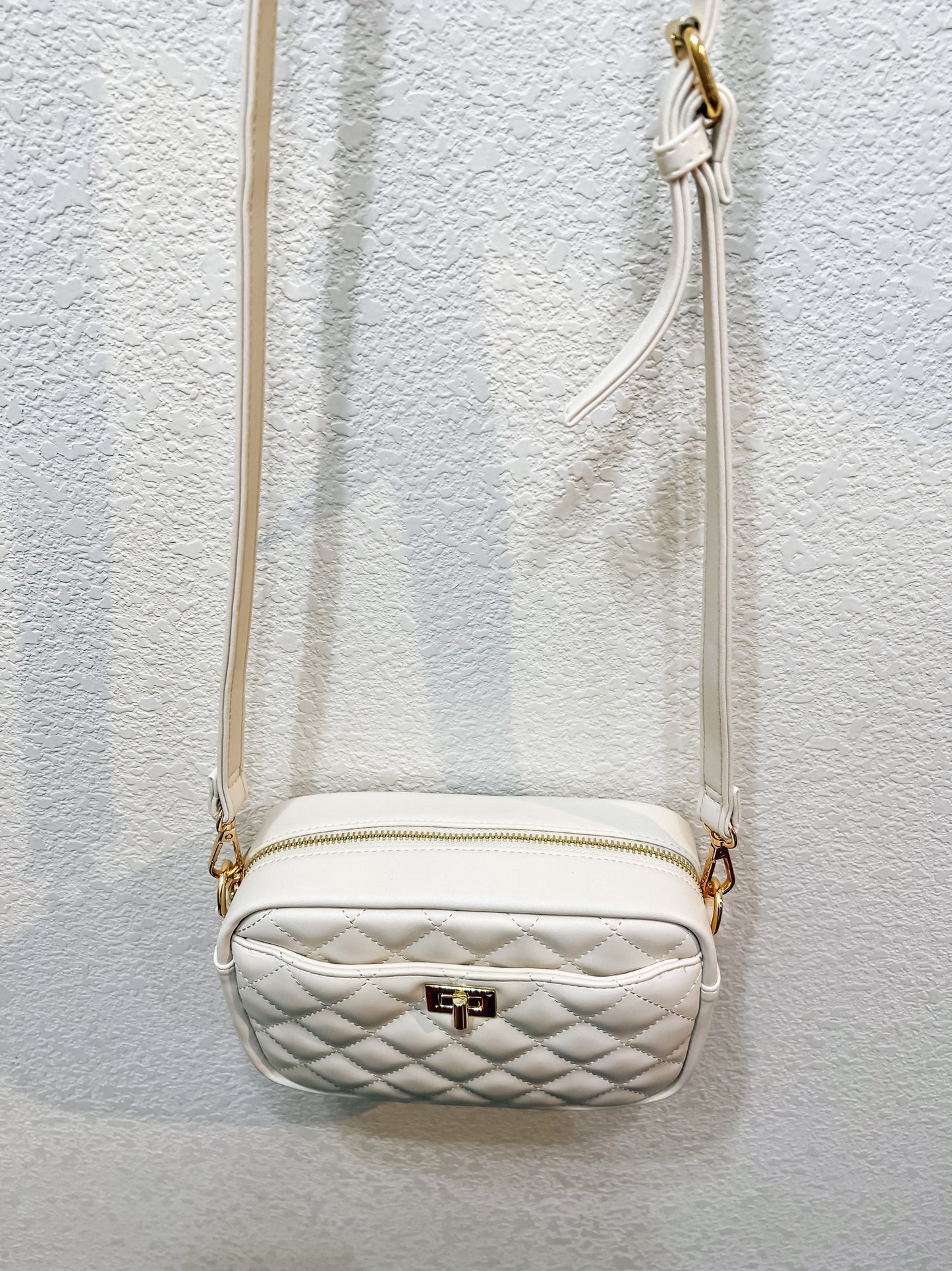 Quilted Crossbody - Southern Belle Boutique
