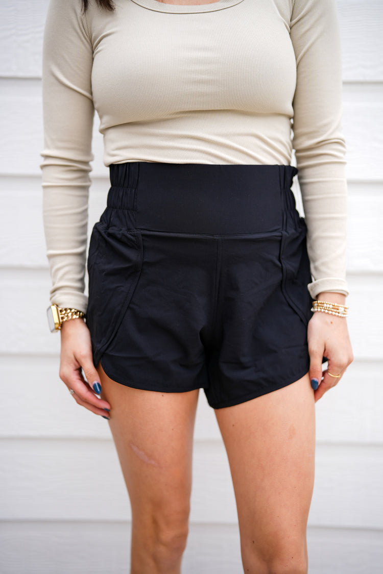 Highwaist Athleisure Split Shorts - Black