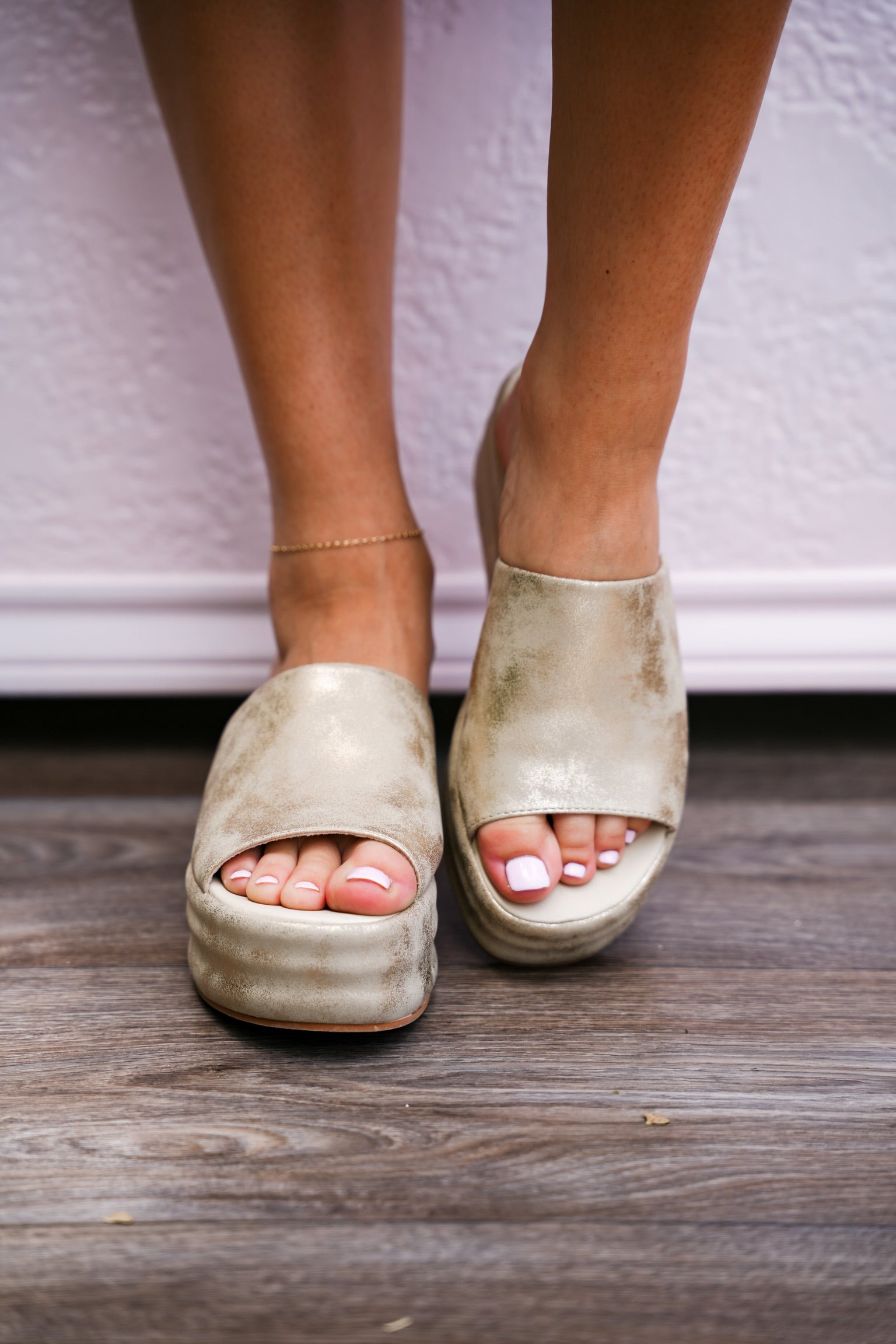 Harbor Platform Slide Sandals - Gold - Southern Belle Boutique