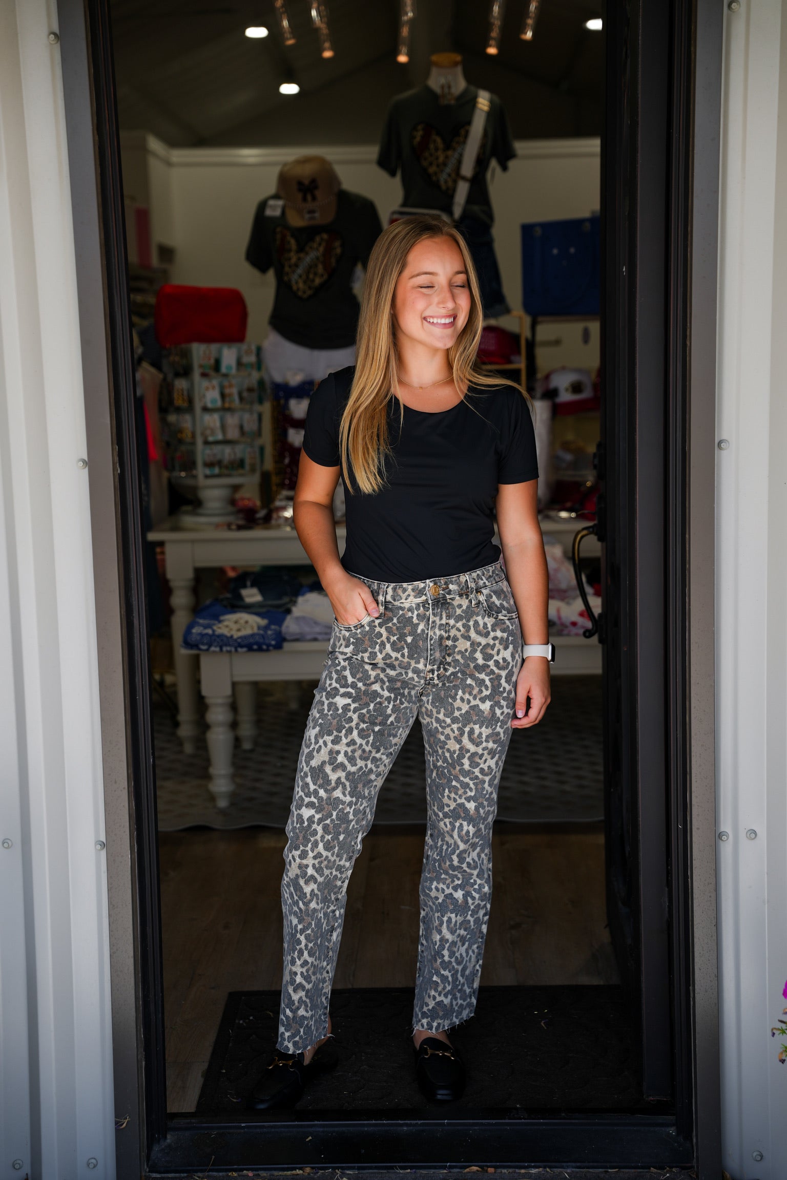 Seema Tee - Black - Southern Belle Boutique