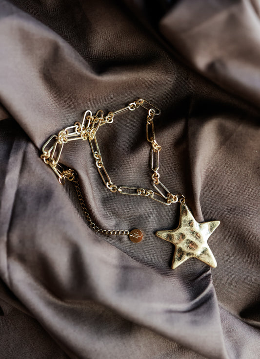 The Goldie Star Necklace - Southern Belle Boutique