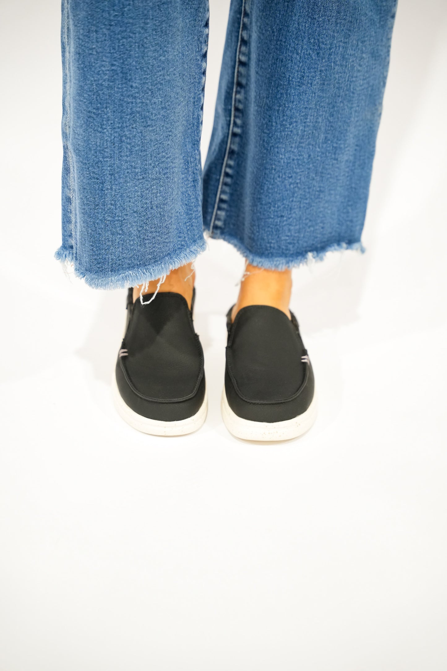 Aspen Slip Classic - Black - Southern Belle Boutique