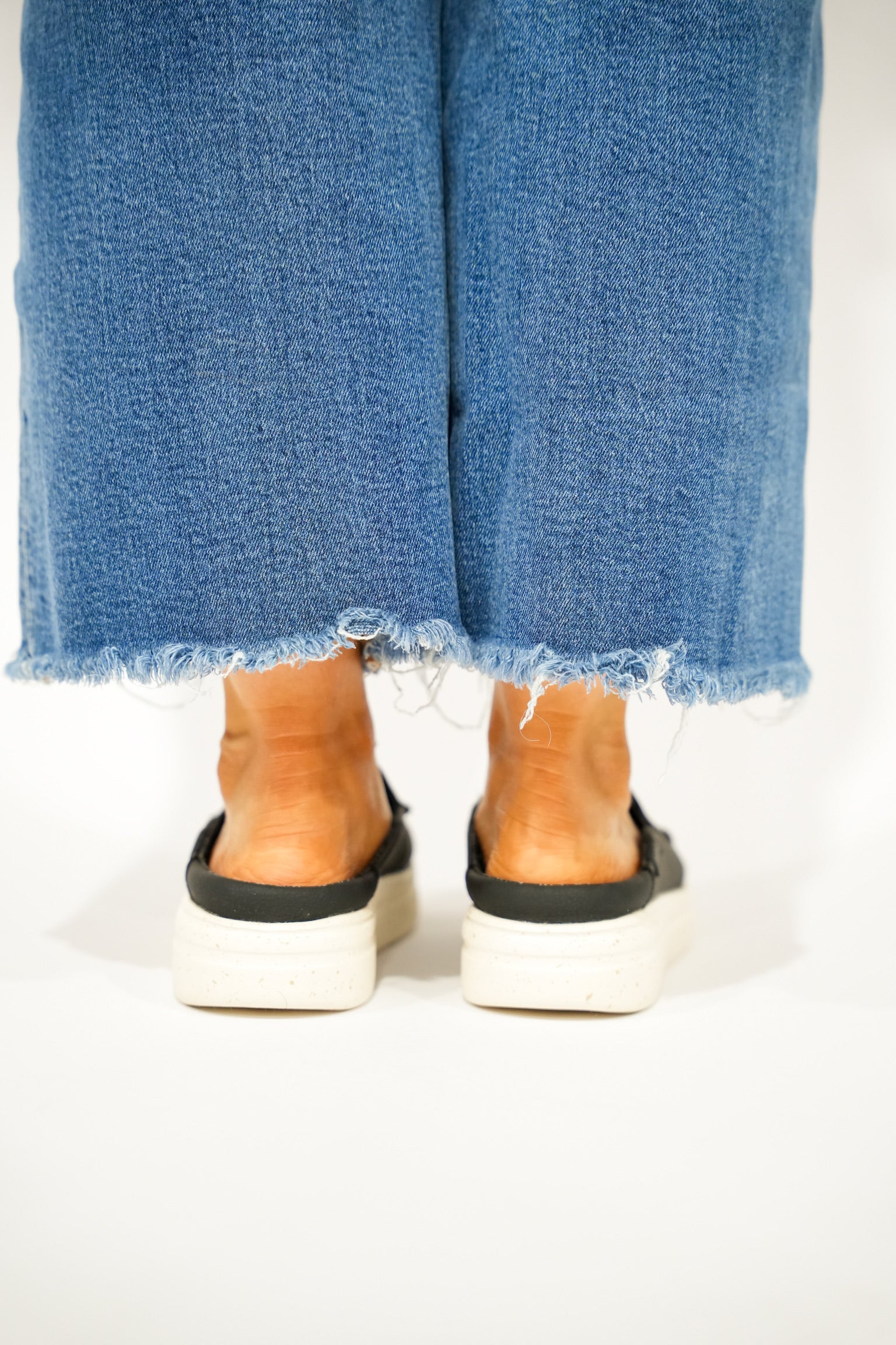Aspen Slip Classic - Black - Southern Belle Boutique