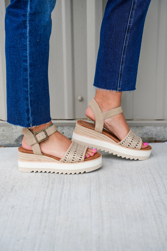 Diana Wedge Sandal - Champagne Metallic Basket Weave