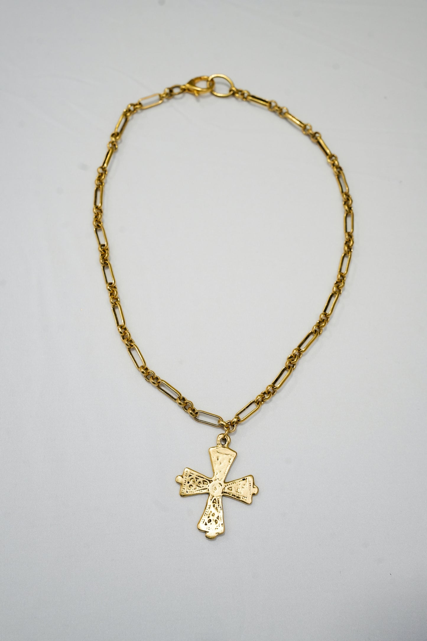 Caden Gold Western Cross Necklace - Southern Belle Boutique