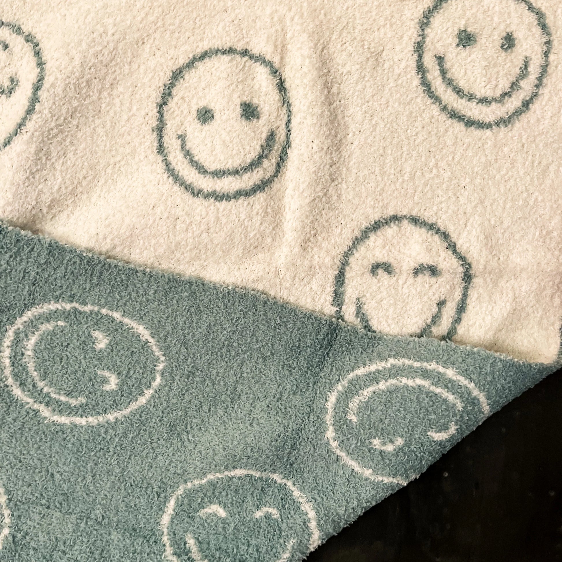 Smile Blankets - Southern Belle Boutique