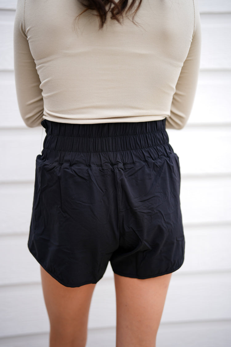 Highwaist Athleisure Split Shorts - Black