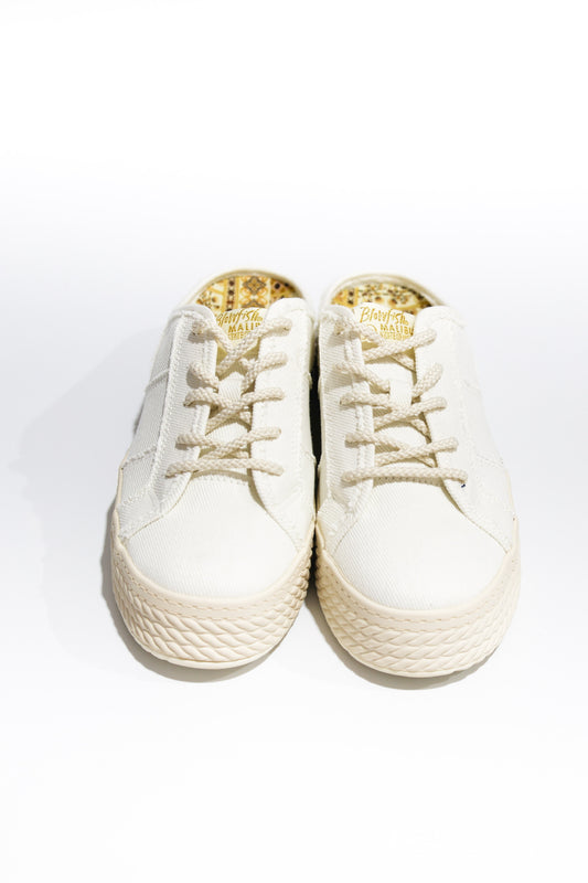 Super Slide White Mule