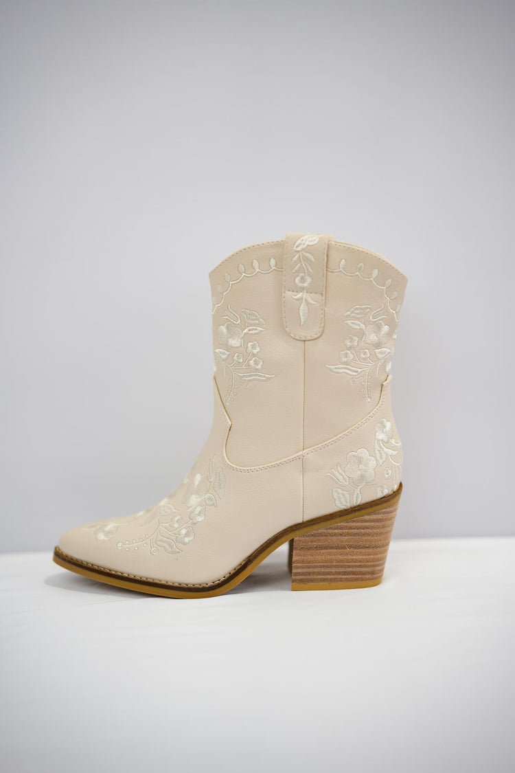 Calico Embroidered Boot - Ivory