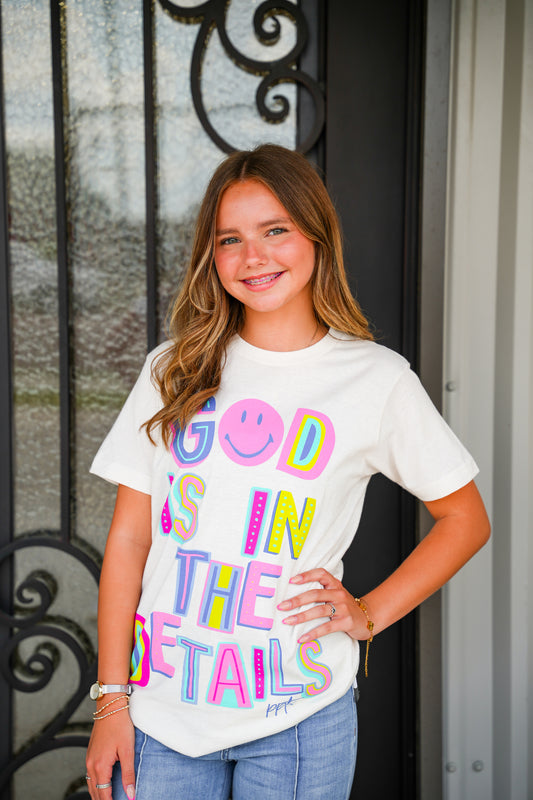 God is in the Details Tee - Southern Belle Boutique