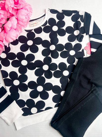 Black White Top - Southern Belle Boutique