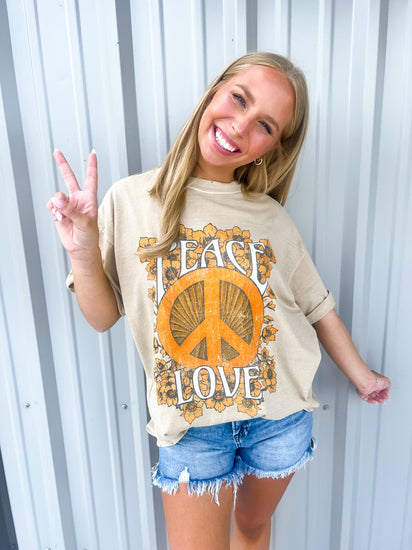 Peace Love Tee - Southern Belle Boutique