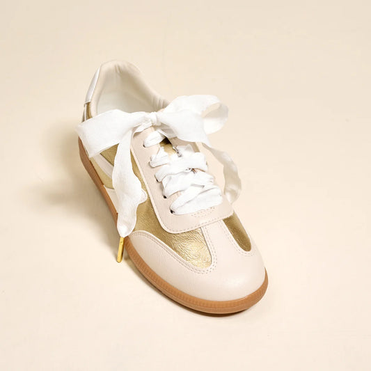 Step It Up Shoelaces- Frilly White