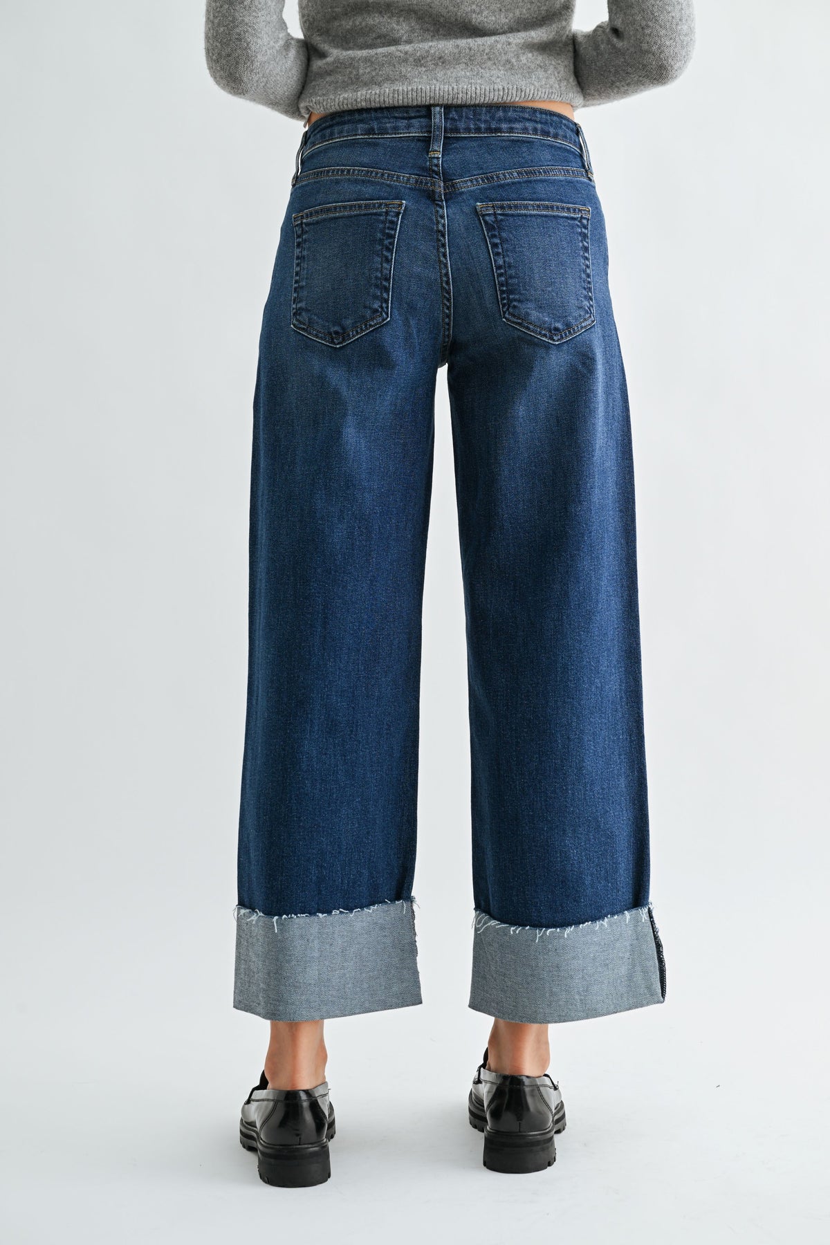 Scissor Cut Cuffed Slim Wide Jeans