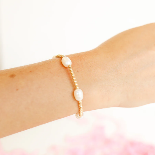 Pearl Poppi Bracelet - Gold 6.75"