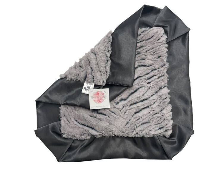 Cuddle Lovie - Southern Belle Boutique
