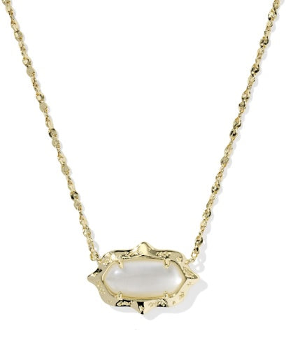 Elisa Scallop Frame Short Pendant Necklace - Gold Natural Mother Of Pearl - Southern Belle Boutique