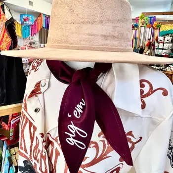 Gig'em Ascot Scarf