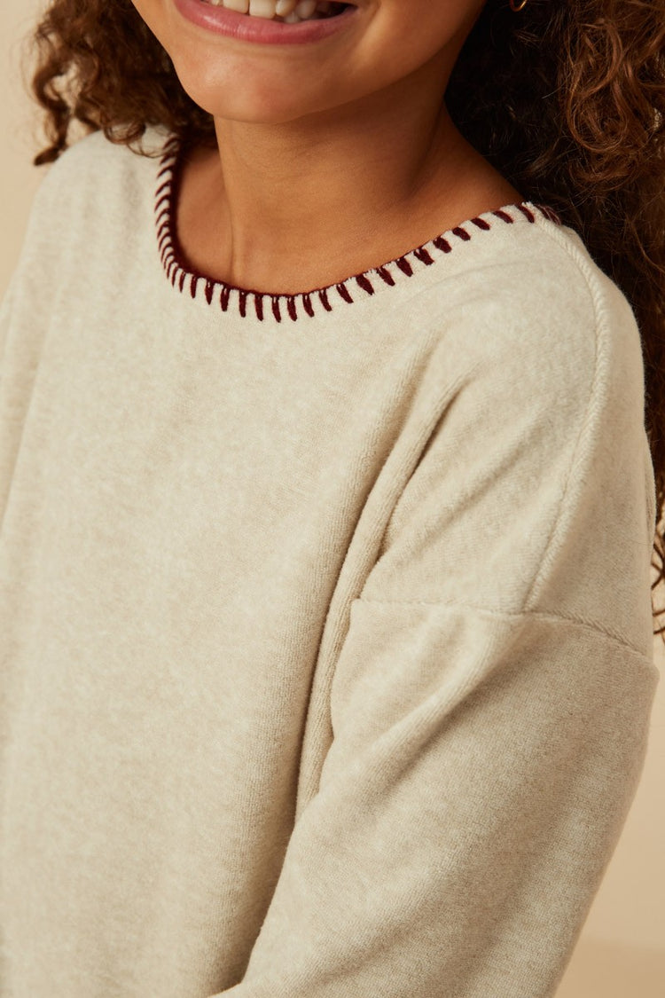 Oatmeal Stitch Outline Knit Top