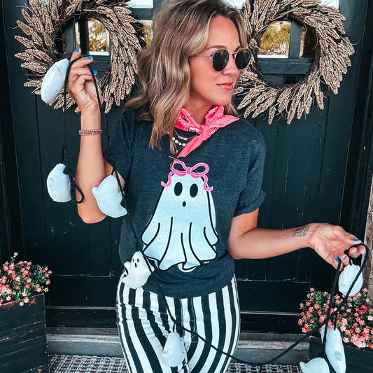 Ghost Bow Tee - Southern Belle Boutique