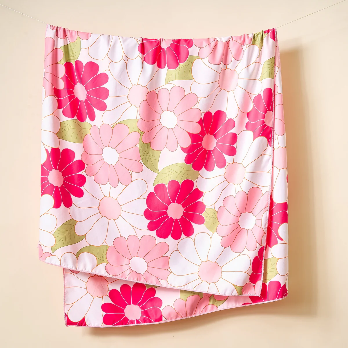 Daisy Craze Hot Pink Quick-Dry Beach Towel - Southern Belle Boutique