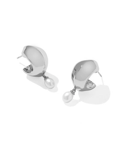 Oakland Pearl Huggie Earrings - Silver Freshwater Cultured Pearl - Southern Belle Boutique