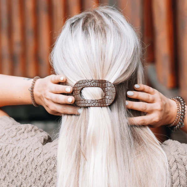 Small Flat Round Hair Clip - Brown Crocodile