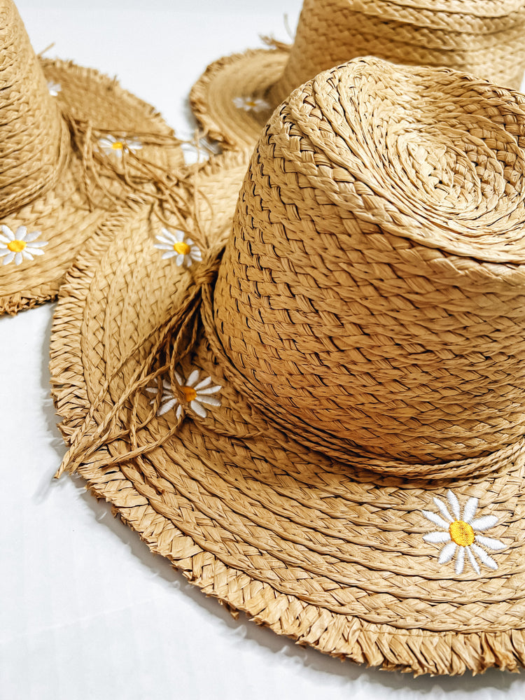 Daisy Hat, Natural - Southern Belle Boutique